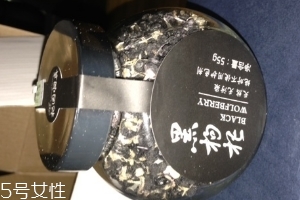黑枸杞能和菊花一起泡嗎？這個(gè)搭配沒(méi)毛病