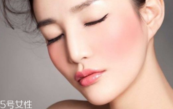 紅血絲用哪種護(hù)膚品？6款大牌全面對(duì)抗紅血絲