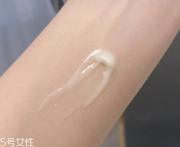 碧柔藍(lán)管防曬有酒精嗎？酒精過敏者慎用