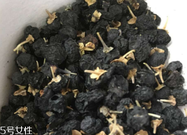 黑枸杞能和紅枸杞一起泡嗎？