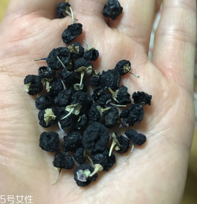 黑枸杞青少年能吃嗎？可以適量喝