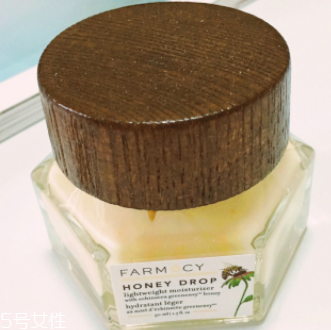 面霜和乳液都要用嗎？油皮可以只用一種