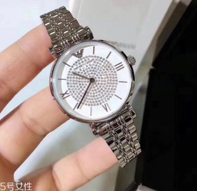 armani阿瑪尼滿(mǎn)天星手表防水嗎？