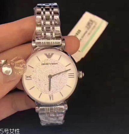 armani阿瑪尼滿(mǎn)天星手表防水嗎？