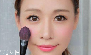 夏天化妝怎么樣不脫妝？8個小技巧讓你做清爽女神