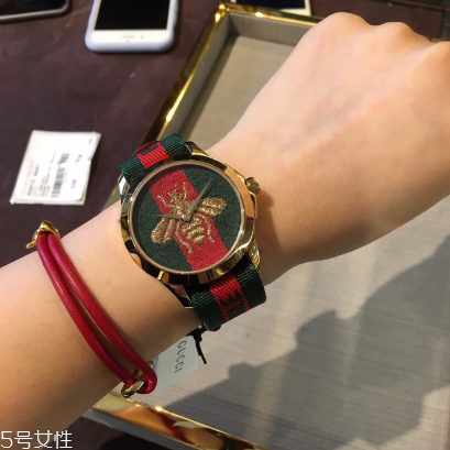 gucci手表多少錢？高貴典雅的經(jīng)典標志