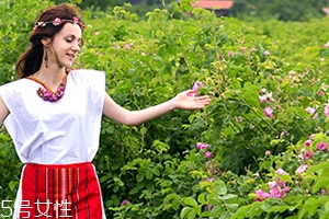 玫莉蔻是正規(guī)化妝品嗎？線上線下同時發(fā)力
