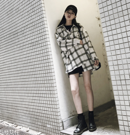 襯衫里面要穿衣服嗎？要看襯衫的面料顏色
