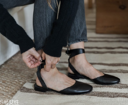 jenni kayne是什么牌子？平底鞋也能穿出大長腿