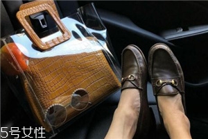 staud是哪國(guó)牌子？逼格滿滿的小眾包