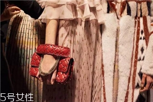 今年春天流行什么包包？這三款任意搭配