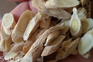 黃芪是什么味道？有點(diǎn)大豆味