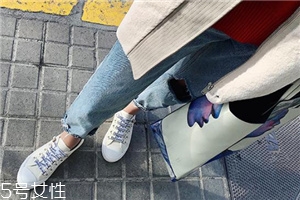 帆布鞋破洞了怎么補(bǔ)？帆布鞋修補(bǔ)方法