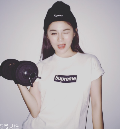 supreme在哪有實(shí)體店？時尚潮人的必備款
