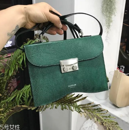 saddler seoul是什么牌子？終于不用撞包了