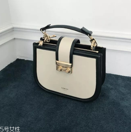 saddler seoul是什么牌子？終于不用撞包了