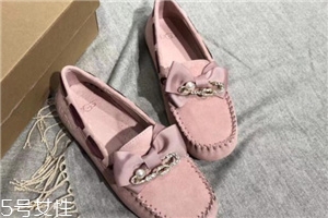 ugg豆豆鞋多少錢一雙？ugg也有單鞋