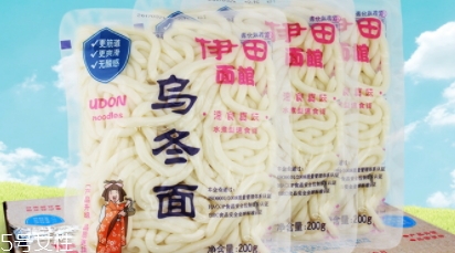 烏冬面是什么做的？