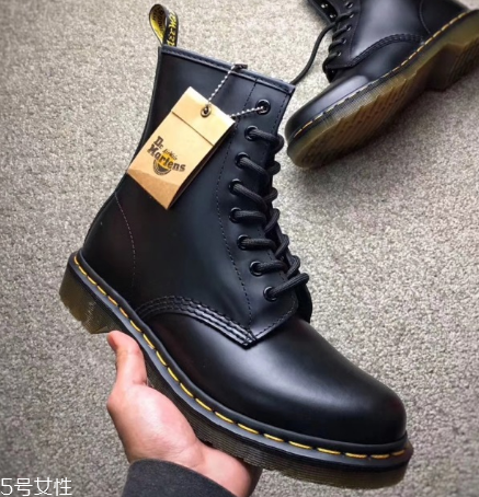 dr.martens是哪個國家的？首屈一指的工鞋品牌