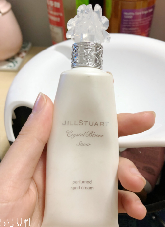 jill stuart護手霜好用嗎？不黏不膩四季可用
