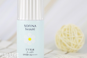 防曬乳可以當隔離用嗎？不可用在妝前
