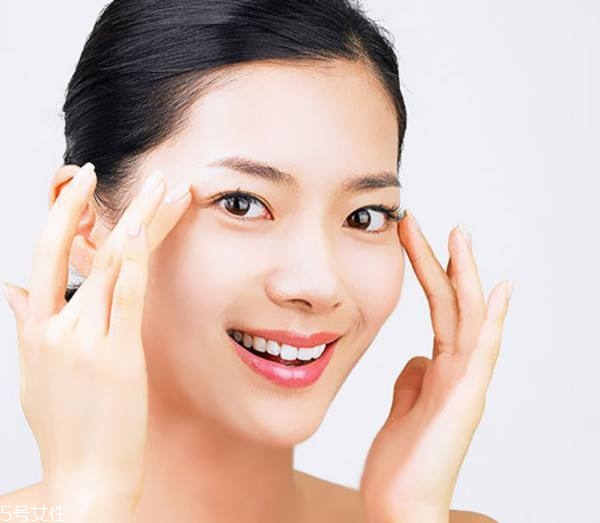 什么樣的人笑起來(lái)好看？如何避免笑起來(lái)像鬼？