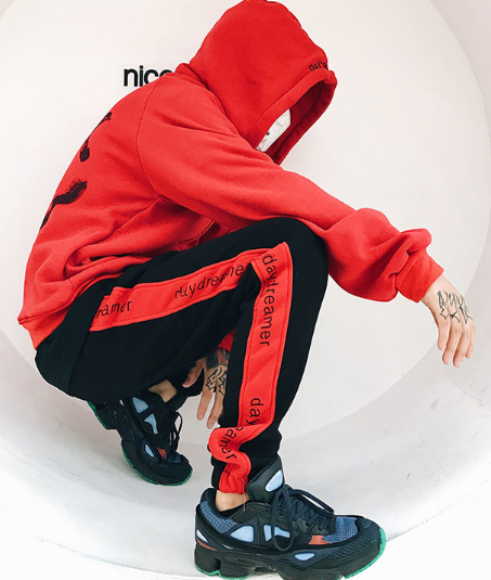 運(yùn)動褲有油漬怎么洗掉？頑固油漬去無蹤