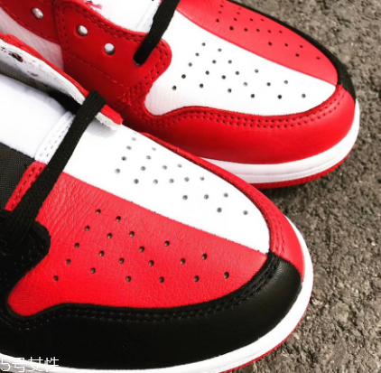 aj 1 homage to home禁穿芝加哥陰陽配色貨量有多少？