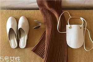 aiou是什么牌子？極簡(jiǎn)風(fēng)個(gè)性包袋