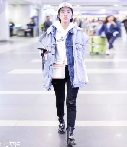 馬甲里面配什么衣服好看？換季疊搭全靠它