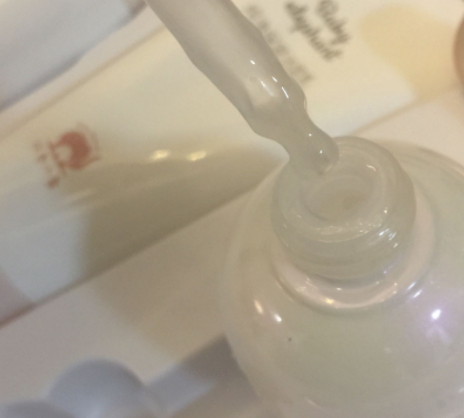 紅色小象和袋鼠媽媽哪個(gè)好？