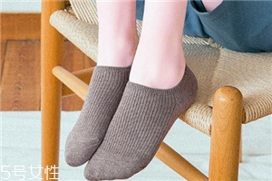 襪子上有口香糖怎么辦？口香糖這樣清理