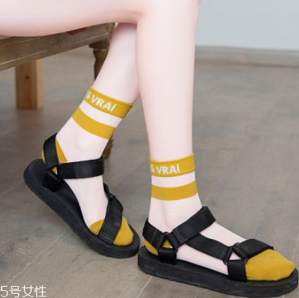 襪子發(fā)白怎么處理？這樣就能解決了