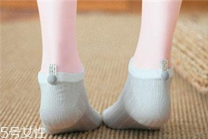 襪子發(fā)白怎么處理？這樣就能解決了