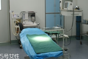 麻藥可以帶上飛機嗎？不能帶但可托運