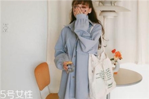 襯衫和t恤衫怎么搭配？襯衫和t恤衫搭配圖片