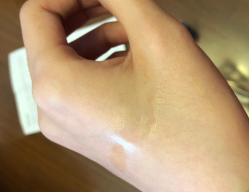 單方精油可以直接涂臉上嗎？哪些單方精油可以直接涂抹