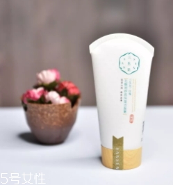 百雀羚三生花玫瑰系列怎么樣？三生花玫瑰花釀潤妍系列評測