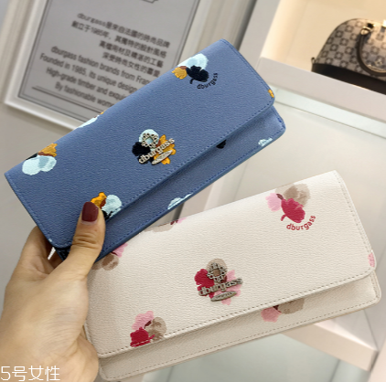 錢包是長(zhǎng)款好還是短款好？錢包長(zhǎng)款和短款的區(qū)別