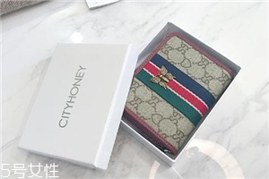 錢包軟皮好還是硬皮好？錢包皮質(zhì)軟硬對(duì)比