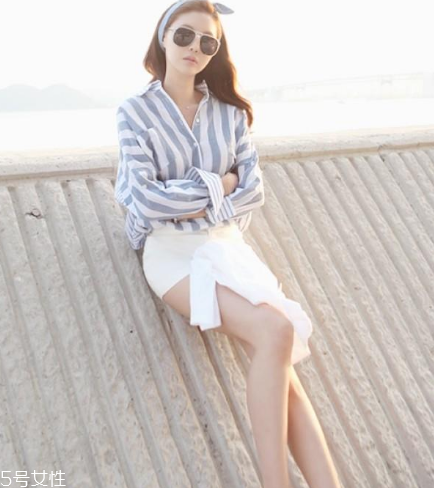 胸大的女生穿什么上衣？適合大胸女生的穿搭