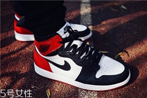 aj 1黑腳趾有女款嗎？aj 1黑腳趾有女生碼數(shù)嗎