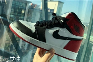 aj 1黑腳趾多少錢？aj 1黑腳趾市場價格