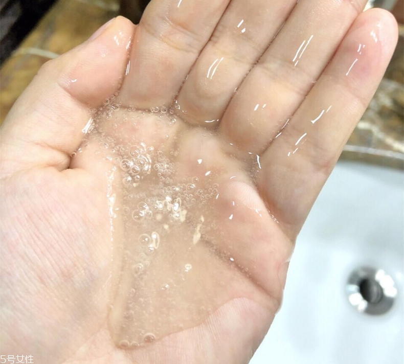 pure smile藝妓臉譜面膜有幾個(gè)版本？適合敏感肌嗎？