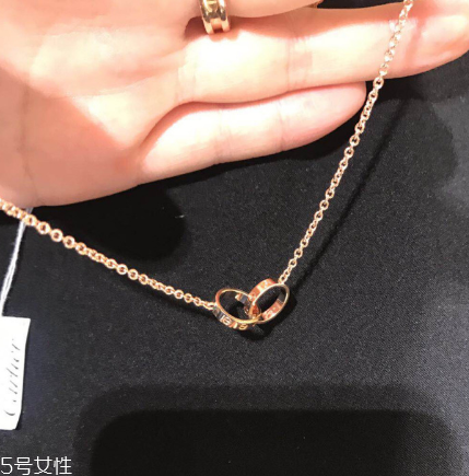 項鏈?zhǔn)裁搭伾每?？項鏈顏色怎么選擇