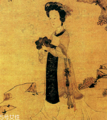 明朝女子怎么畫(huà)嘴唇 明朝女子唇妝教程