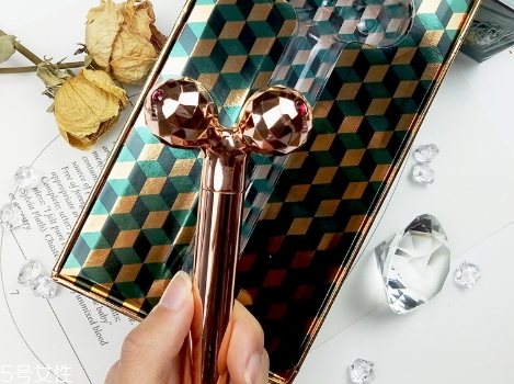 泰國(guó)fitin黃金棒怎么樣？fitin金箍棒和refa按摩儀對(duì)比