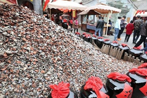 摔碗酒意味著什么？喝完酒為什么要摔碗