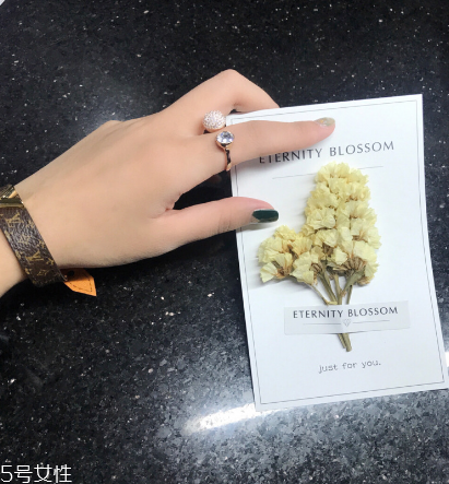 戒指為什么要纏紅線？戒指綁紅繩的意義
