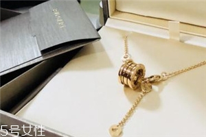 寶格麗彈簧項(xiàng)鏈怎么扣？寶格麗彈簧項(xiàng)鏈幾種扣法